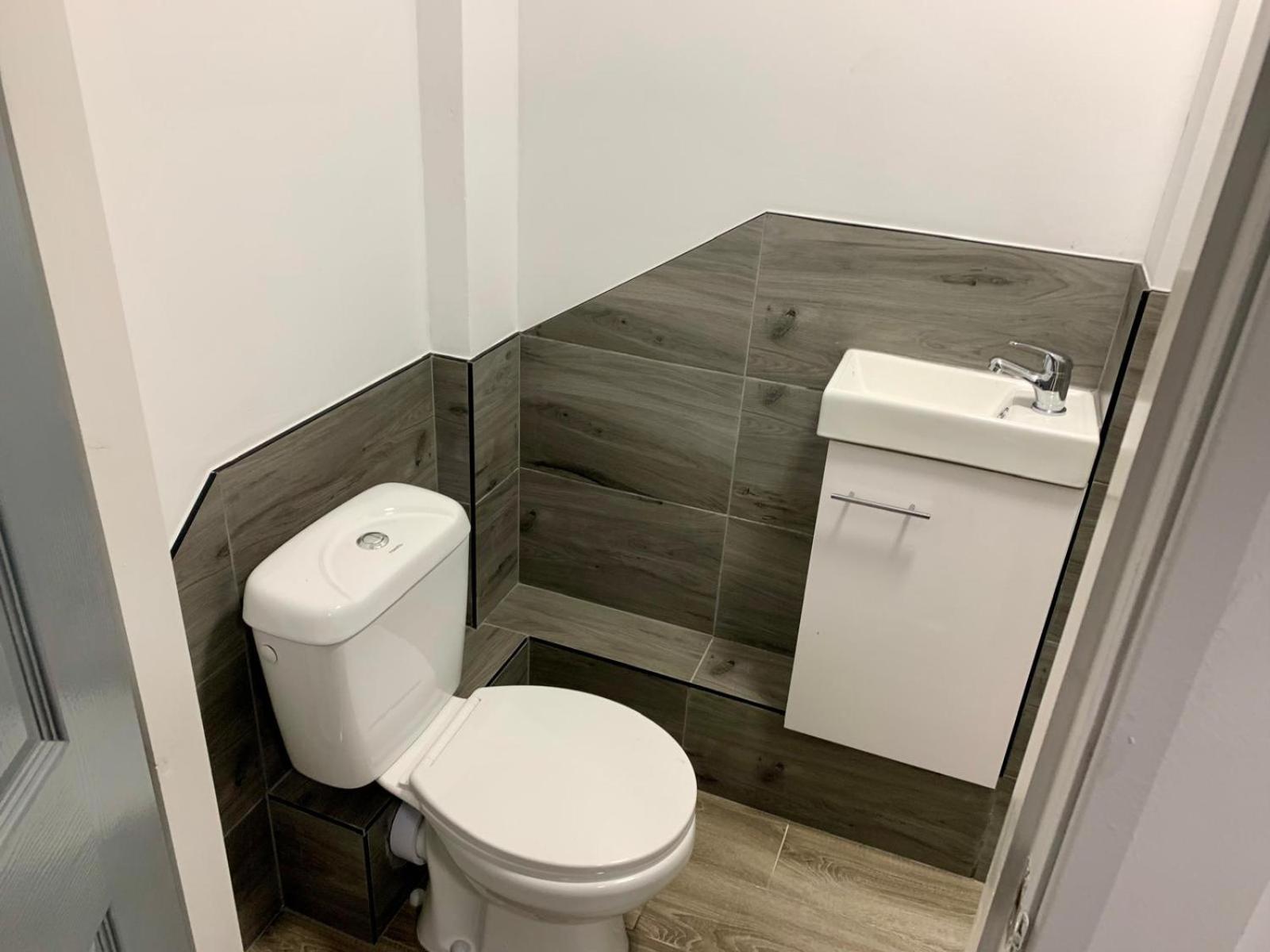 M4M Rooms- Ng8 5Np Room 1 Nottingham Buitenkant foto